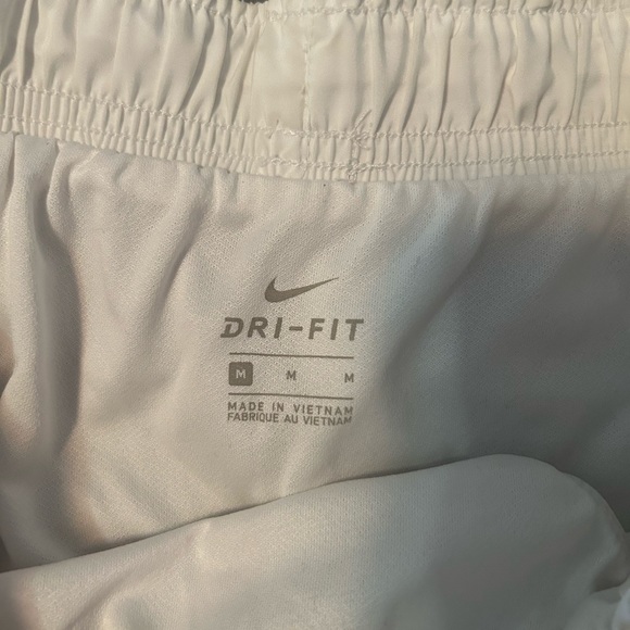 Nike Dri-Fit Tempo Running Shorts - Picture 3 of 4